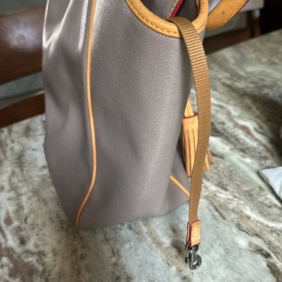 DOONEY & BURKE HANDBAG - Picture 8 of 10